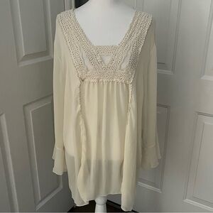 Cal Style USA 2XLSheer Bell Sleeve‎ Peasant Blouse Crochet Detail Unlined  Ivory
